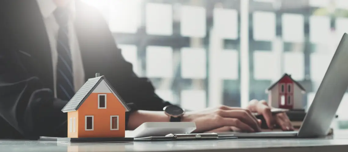 A property in Melbourne being valued during a divorce settlement